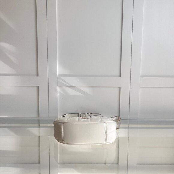 COACH Women's New Crescent-Shaped Bag with Round Ring Chain Shoulder/Crossbody S - Picture 5 of 9